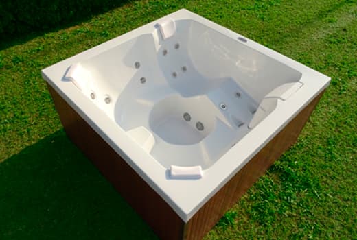 SPA JACUZZI J185-L SEM FECHAMENTO COM COBERTURA TÉRMICA